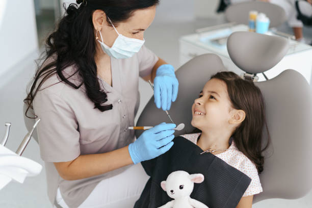 Best Dentist Open Late Near Me  in New London, WI